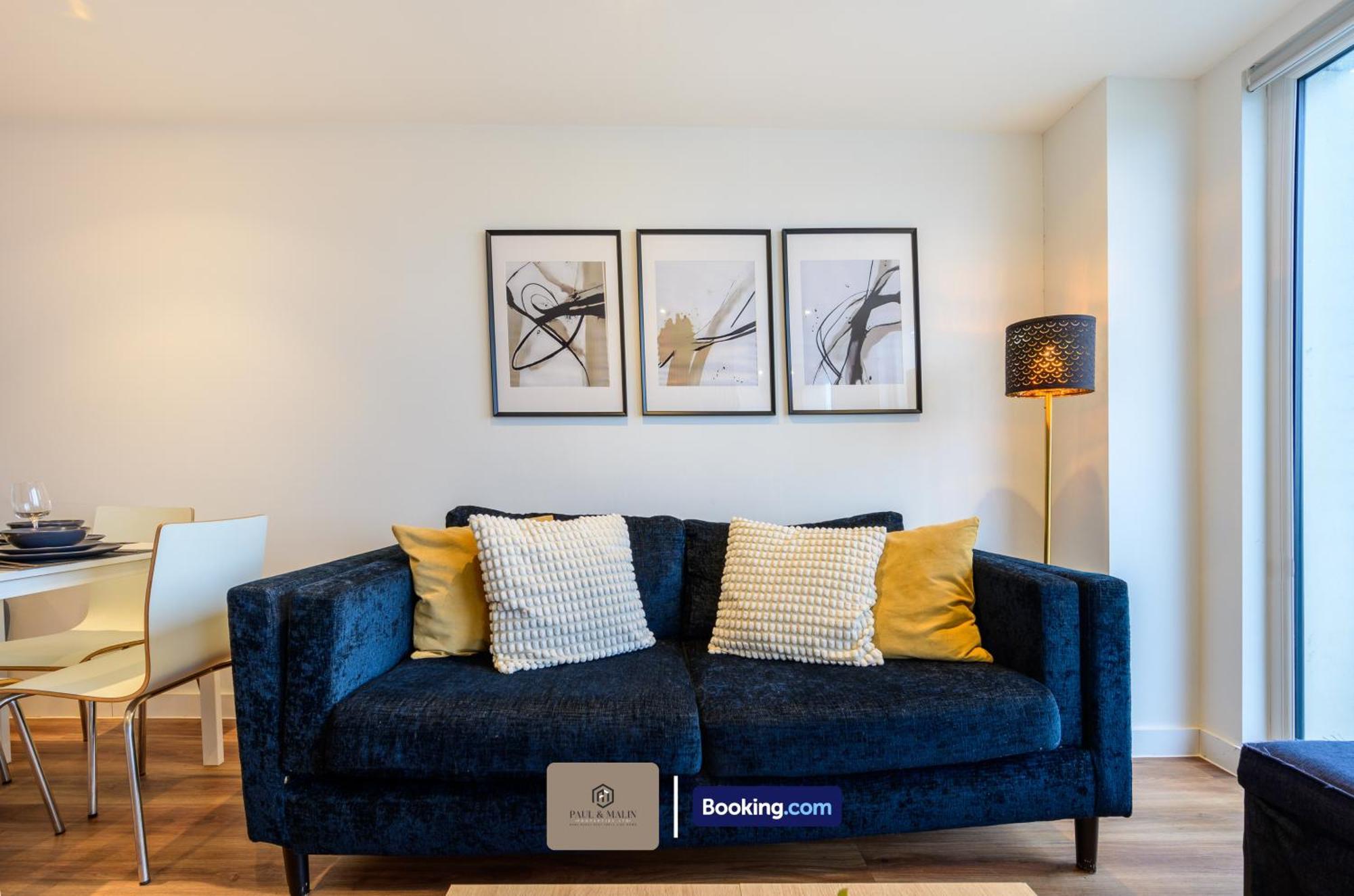 2 Bedroom By Paul & Malin Short Lets & Serviced Stretford With Free Wifi & Gym Access Apartamento *